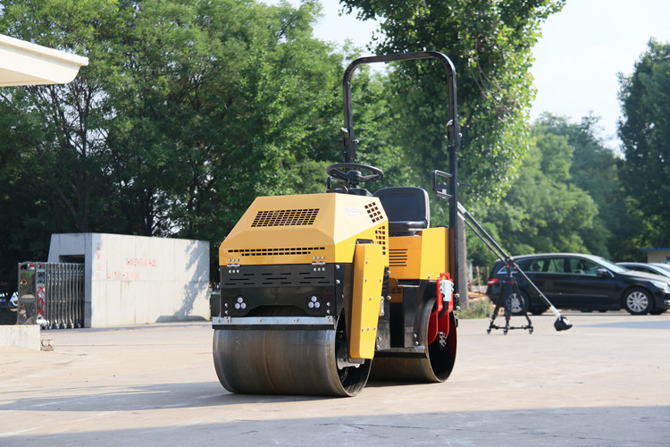 “明星款”小型壓路機(jī)，讓大家的選擇不再“迷路”！